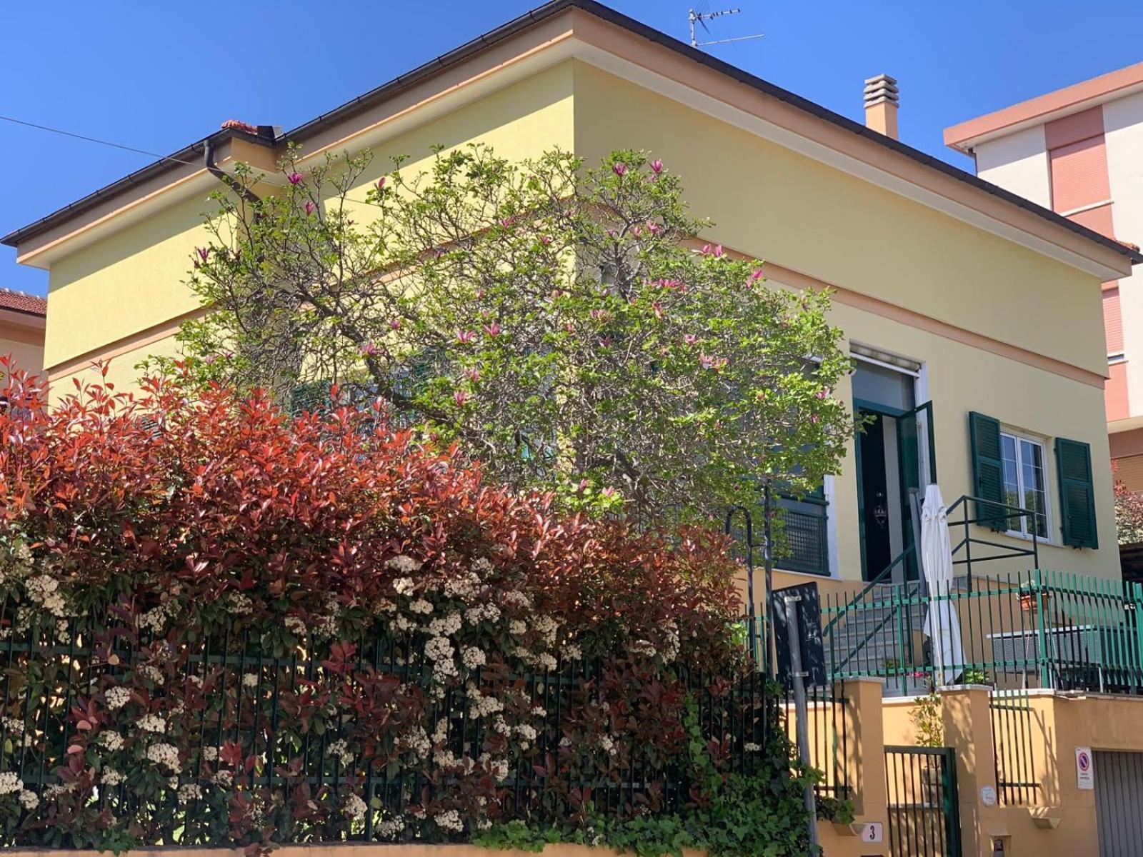 B&B La Magnolia Savona Ngoại thất bức ảnh